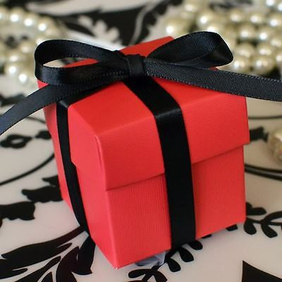 10 Berry Red Favor Box with Lid Wedding Baby Shower Container Birthday Party Decoration - Le Petit Pain