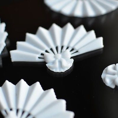 12 Small White Folded Fan Favors Wedding Party Decoration DIY Crafts - le petit pain